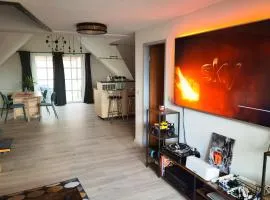 großes offenes Loft oder kleine gemütliche Wohnung mit Balkon