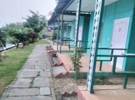 Kedar Heights Heli Resorts by StayApart, hotell sihtkohas Phata