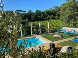 La Vie Est Belle En Provence, hotel i Tourves