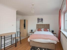 Modern Apartments in Bromley, Greater London near Tesco and Sundridge Park Station, hotel din Bromley