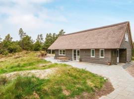6 person holiday home in R m, hótel í Toftum