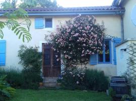 TheBees, familiehotel in Saint-Martin-dʼArmagnac