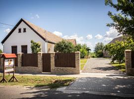 Kergemókus Vendégház, casa per le vacanze a Nagyberki