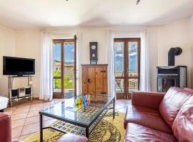 Appartment Capri, feriebolig i Tignale