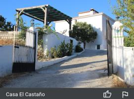 Casa el Castano, hotel dengan parking di Martos