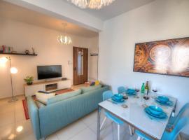 Charming 2 bedroom apartment close to Junior College ETUS1-1, boende vid stranden i Msida