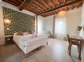NEW! -Verderame Rooms & Suite in Lucca, hôtel pas cher à Lucques
