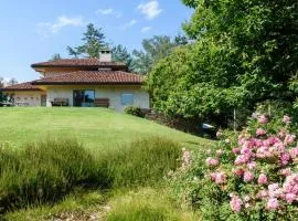Lake Maggiore SerajRetreats – Estate Pool Golf