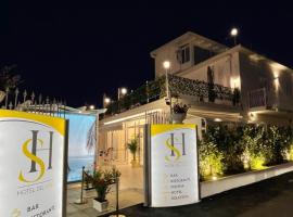 Hotel Del Sole, hotell i Santa Maria del Cedro