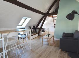 Welcome Home – hotel w mieście Linas