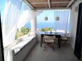 Casa Capperina: Malfa'da bir kiralık tatil yeri