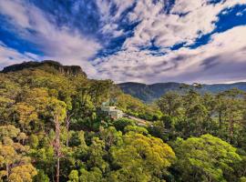 Off grid home on a private rainforest: Calderwood şehrinde bir kiralık tatil yeri