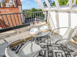 Puffins, hotel with pools in Tenby