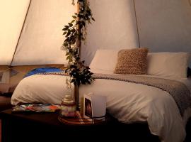 Pop up Pembrokeshire, luxury tent in Pembroke