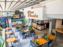 Pure Blanche Hotel, hotel v destinaci Antalya