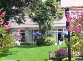 Hotel Rideamus: Villa Gesell'de bir otel