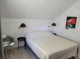 La maison d'Hera, ξενοδοχείο σε Saint-Yrieix-la-Perche