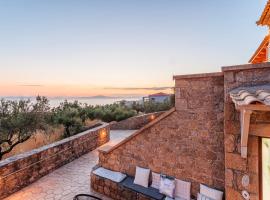 Mani Summer Escape - Spacious Home, Fully equipped, hotel barato en Levktron