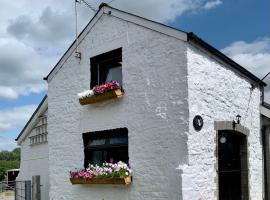 Old Nursery, hotel cerca de Castillo de Newcastle, Coity