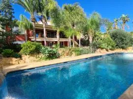 10 Bedroom 5 Star Luxury Villa & Heated Pool for 5 to 28 Guests near Alicante