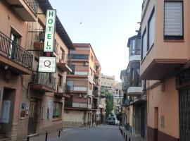 Hotel Querol, hotel di Valderrobres