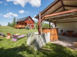 Malinowa Przystań domek drewniany z ruską banią, pet-friendly hotel in Strzepcz