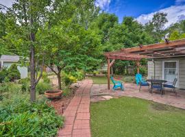 Cañon City Casa with Spacious, Private Yard!, lavprishotell i Canon City