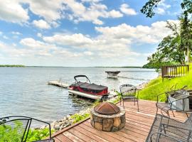 Family-Friendly Home on Pelican Lake with Fire Pit, hotel with parking in Dunvilla