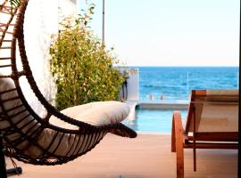 Villa Dorra Coast Suites, hotel en Kanali