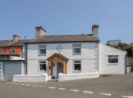 Royal Oak Cottage, hotel in Amlwch