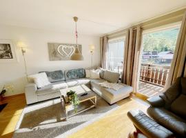 Experience Tranquility - Your Ideal Apartment Retreat in Uvdal, at the Base of Hardangervidda，Uvdal的飯店