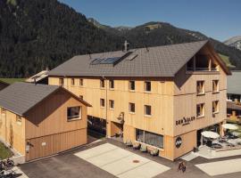 DER*ADLER Apartments, hotel malapit sa Plateau, Schoppernau