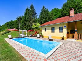 Lovely Home In Tuhelj With Sauna, hotel in Tuhelj