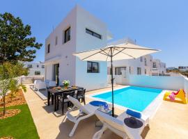 Alasia Villas, holiday home in Paralimni