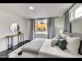 Lovely 1-bedroom rental unit with free parking, hotel near Fort Stevens, Washington