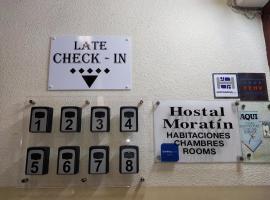 Pensión Moratin, homestay in Valencia