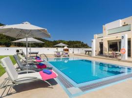 Villa Paleos Hillside by Villa Plus: Ialyssos şehrinde bir otel