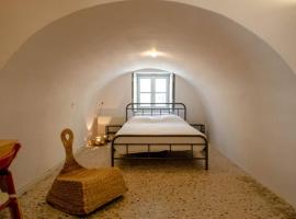 Skounas Home, Hotel in Leonidi