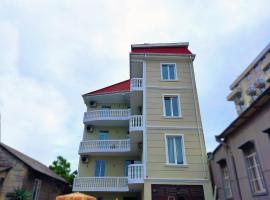 Guesthouse White Swan, hotel en Kobuleti