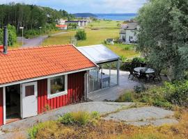 5 person holiday home in H viksn s, hotel sa Höviksnäs