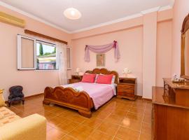 Dimitra House - Corfiot country side getaway, hotel in Chlomatianá