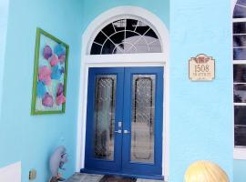 Cape Paradise Resort - Your Luxury Tropical Retreat, hôtel à Cape Coral