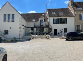 Appartements Domaine Gueguen Chablis, hotel u gradu 'Chablis'