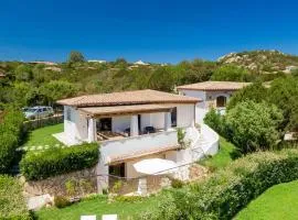 Seafront Villa - 5min to BRANDINCHI I Exclusive Garden I Private Beach I BBQ I Wi-Fi