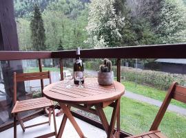 Un havre de paix aux pieds des chemins de montagne, hotel i Les Contamines-Montjoie