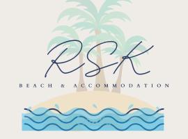 RSK Beach and Accommodation, viešbutis su vietomis automobiliams mieste Dapa
