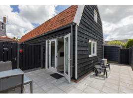 Holiday Home in Biggekerke with Infrared Sauna, Hotel in Biggekerke