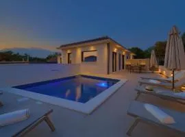 Villa QUARNARO with heated pool