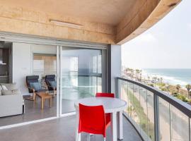 O&O Group - Stunning Sea View 3 BR Apartment Iconic Tower, hotel di Bat Yam