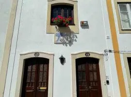 O Templário Sonolento, Perfect location in historic center